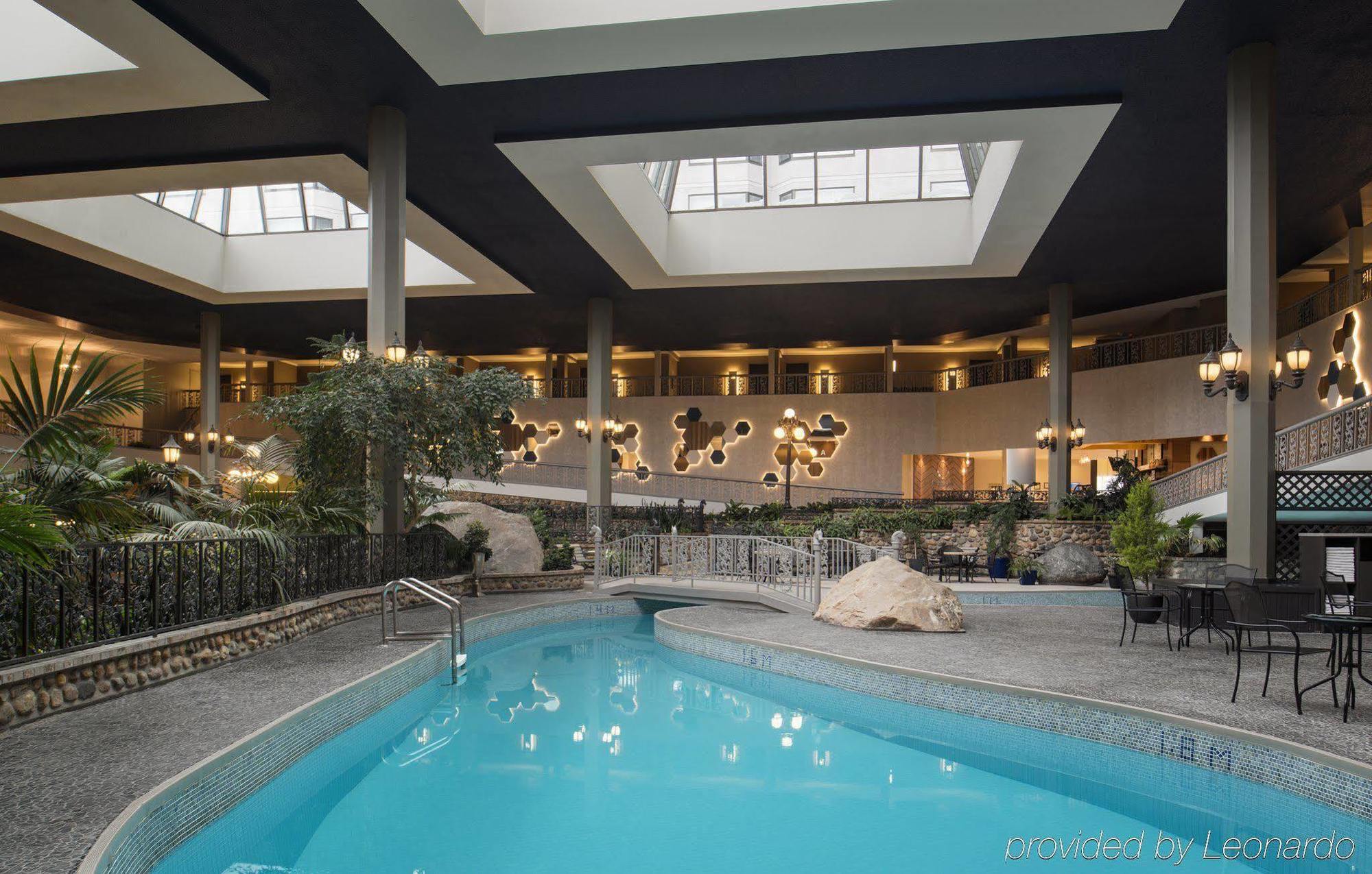 Saskatoon Inn & Conference Centre Exterior photo